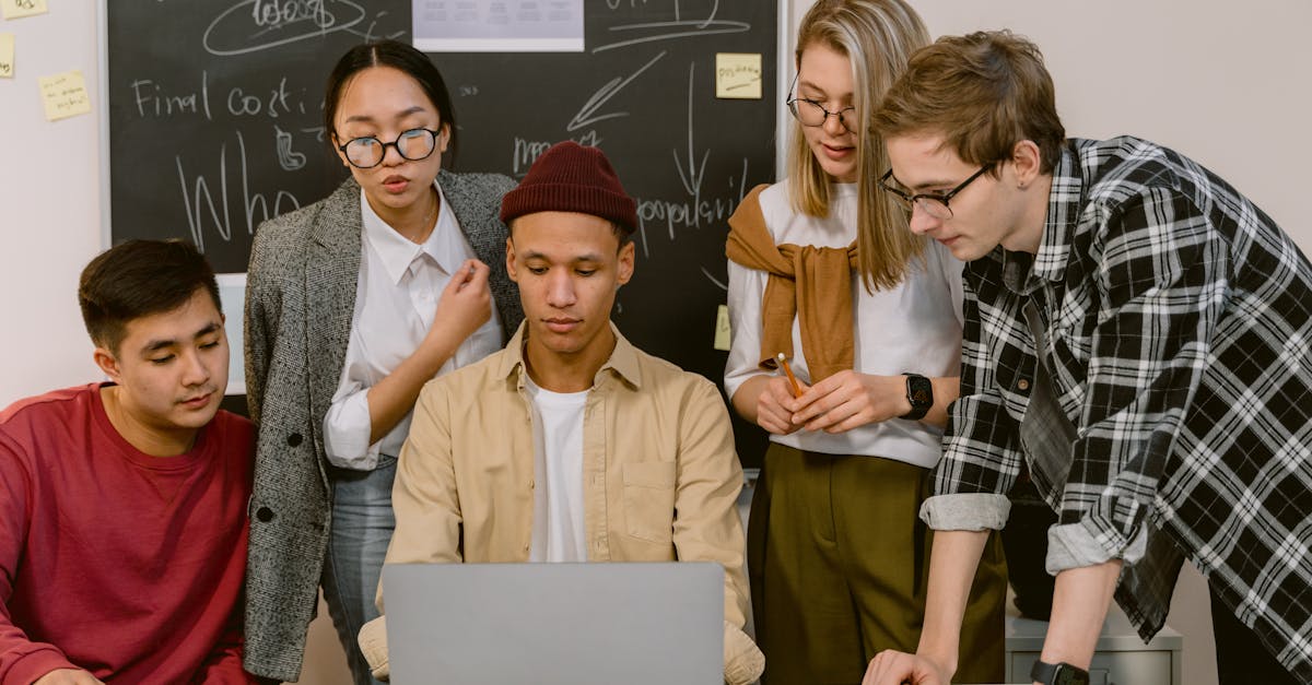 How to Build a Data-Driven Culture Without Overwhelming Teams with Dashboards